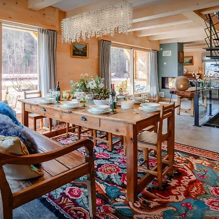 Ibusta - Ovo Network Chalet *